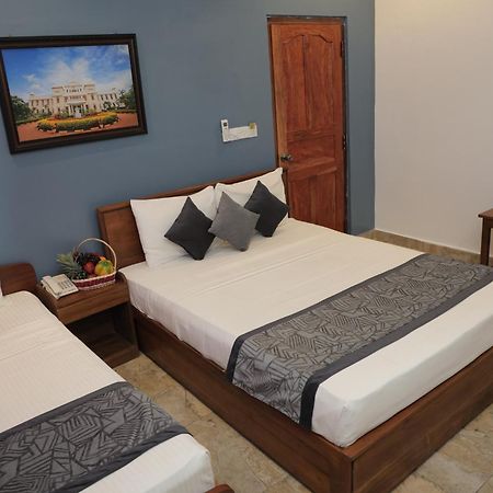 Pearl Island Inn Jaffna Exterior photo